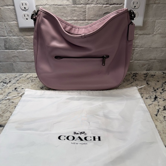 Coach NWOT Lavender Leather Hobo Bag w/Hangtag & Dustbag - Picture 10 of 10